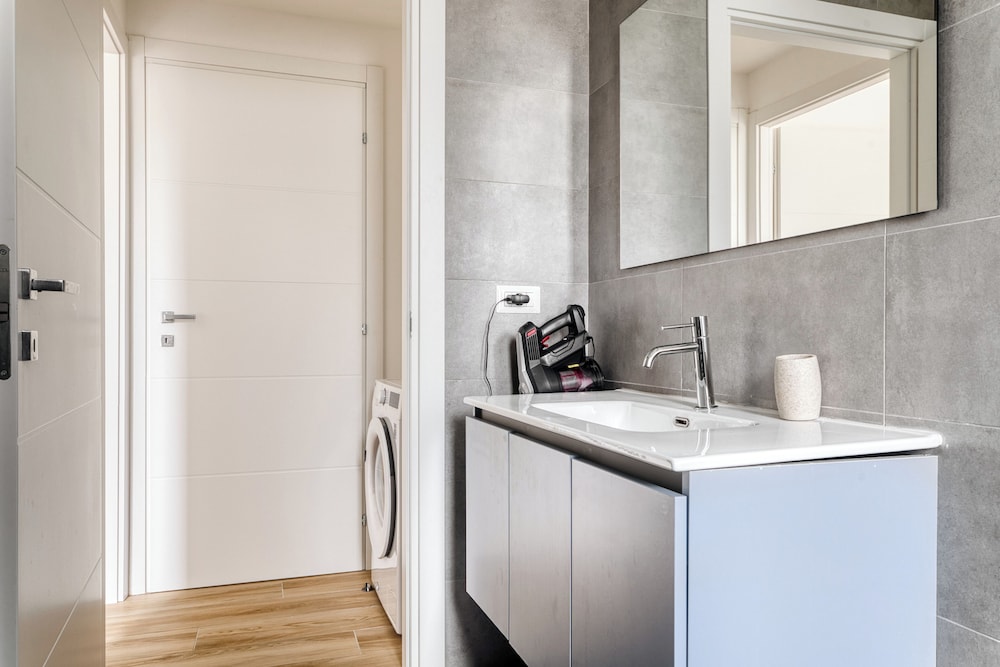 Stylish 2-Bedroom flat near CityLife