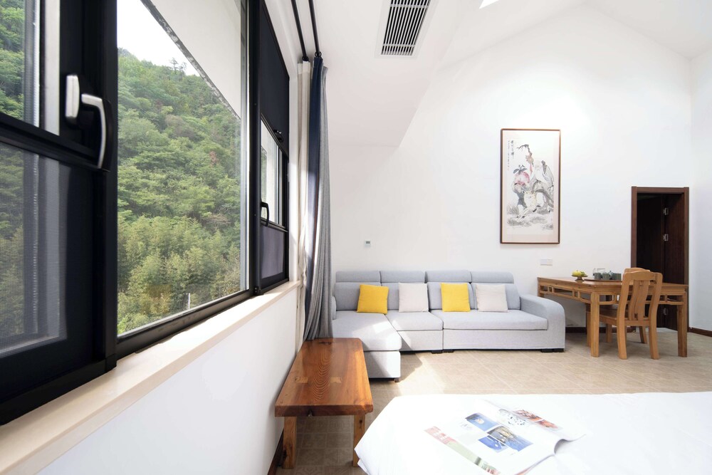 XiangLu YiMo Valley Retreat Guesthouse