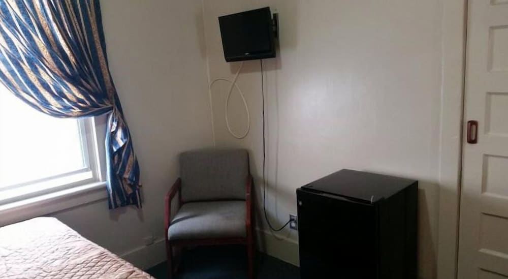 A Voyageur's Guest House