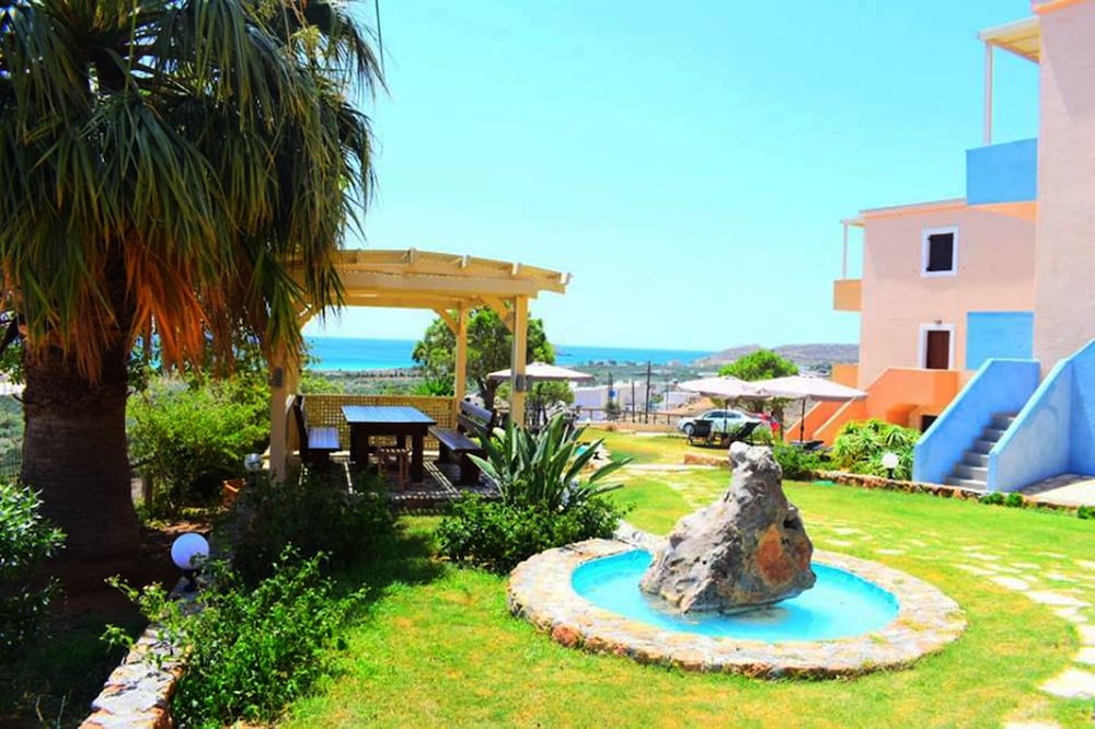 Asteras Apartments