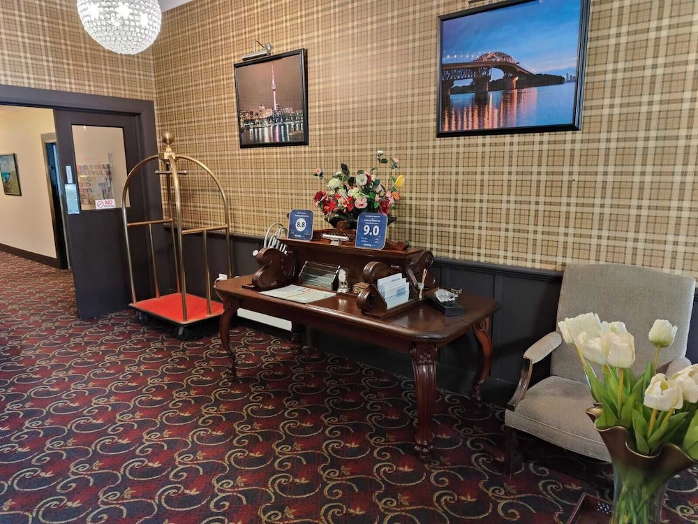 Gateway Motor Inn