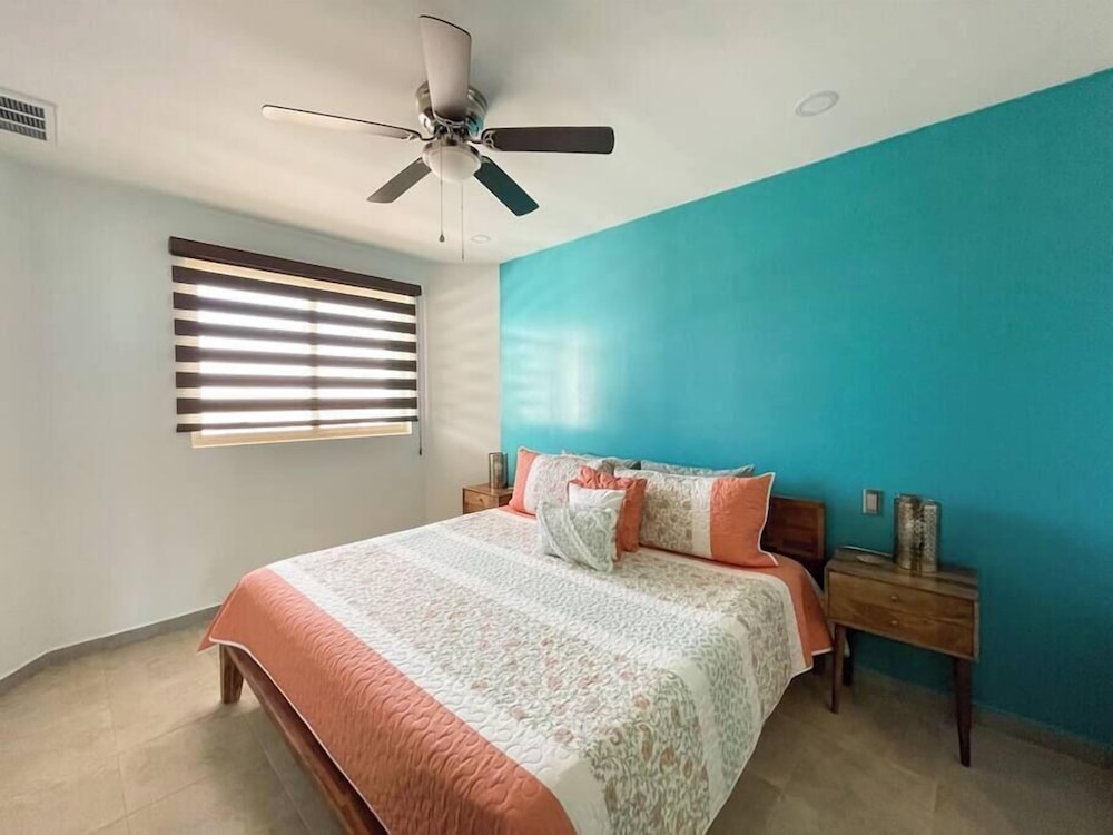Upscale Ocean View Condo Close to it all Great
