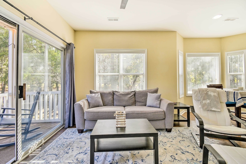 Community Sunset Beach Condo: Covered Balcony view 2