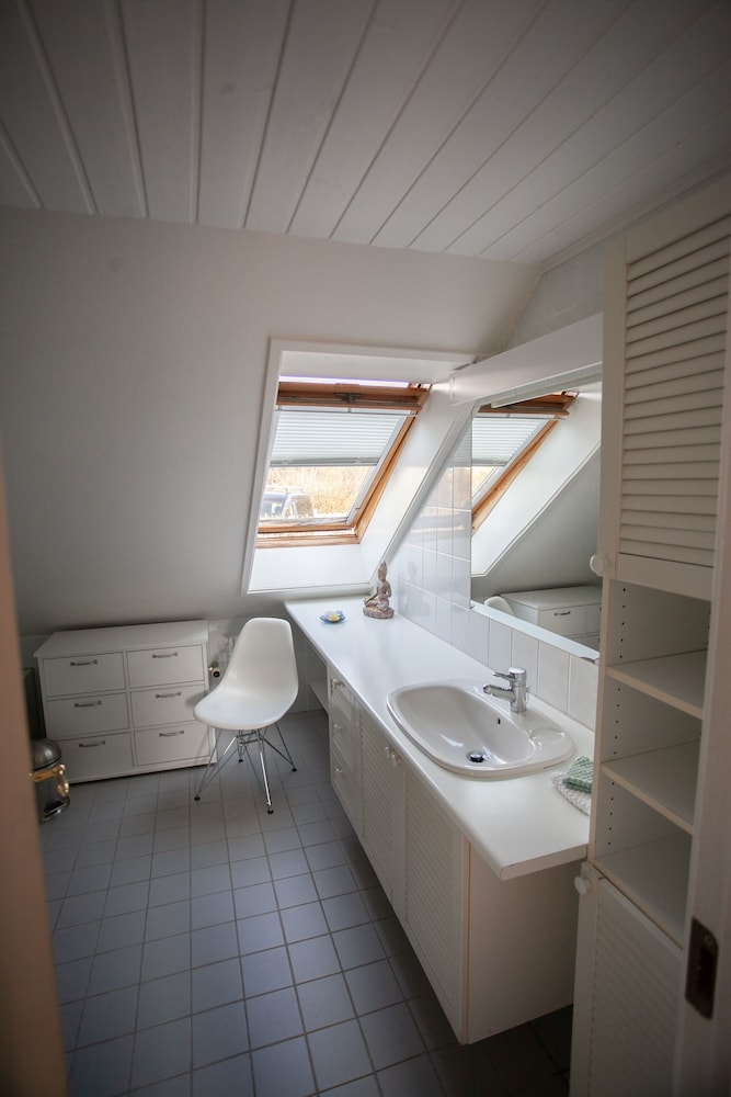 Lovely Apartments - 20 min walk from city centre view 5