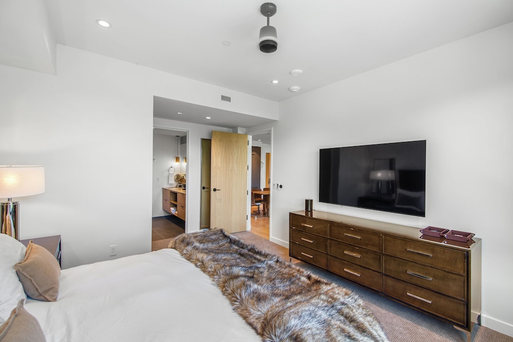 Electric Pass Lodge by Snowmass Vacation