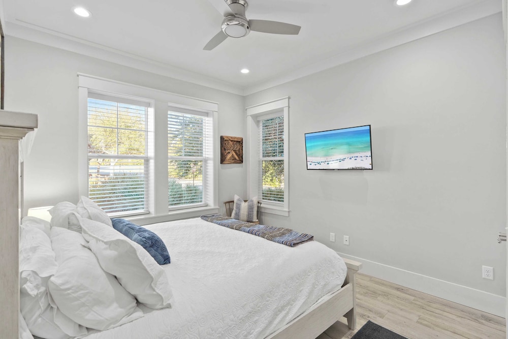 The Palmetto Blue by Avantstay Steps to Beach, Ocean Views