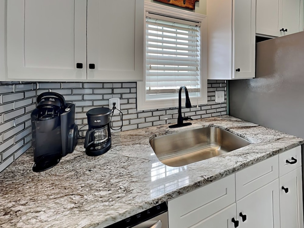 Otter Oasis by Topsail Realty