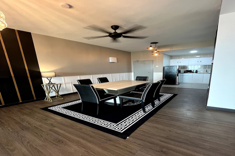 Vista Bangi Serviced Apartments by The River