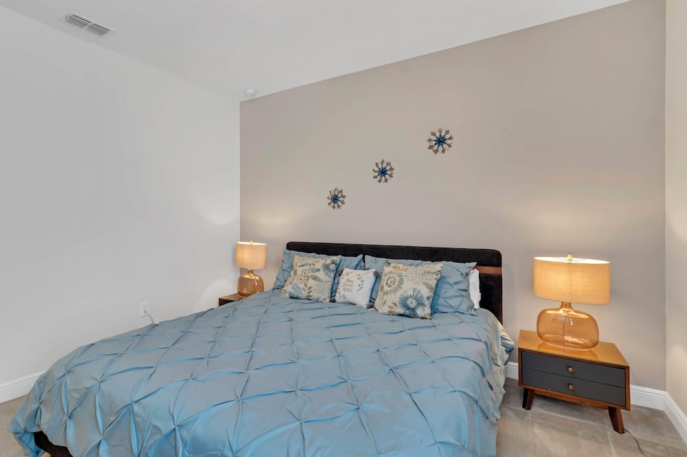 Encore Swanky