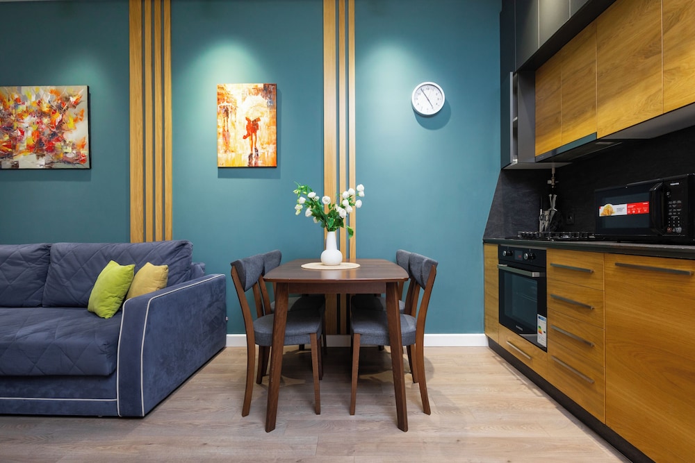 Apartment by Luxe Group TT198