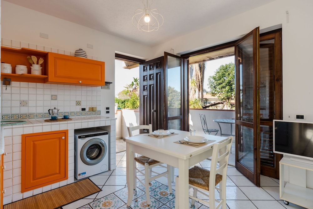 Margi Capomulini Home