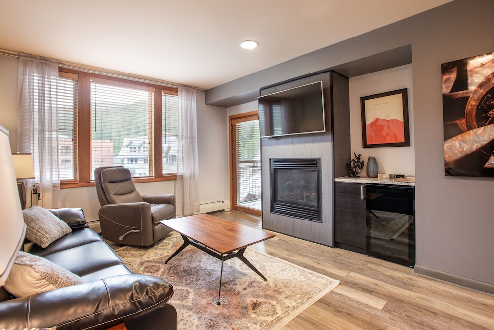 Zephyr Mountain Lodge - Winter Park CO Condos