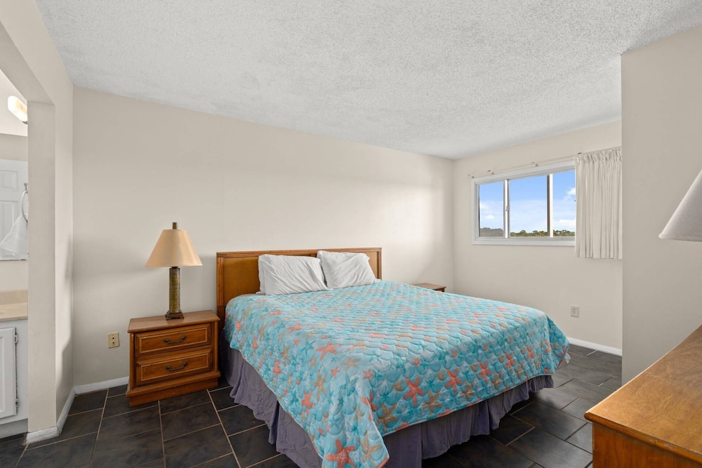 The Summit Unit 512 view 5
