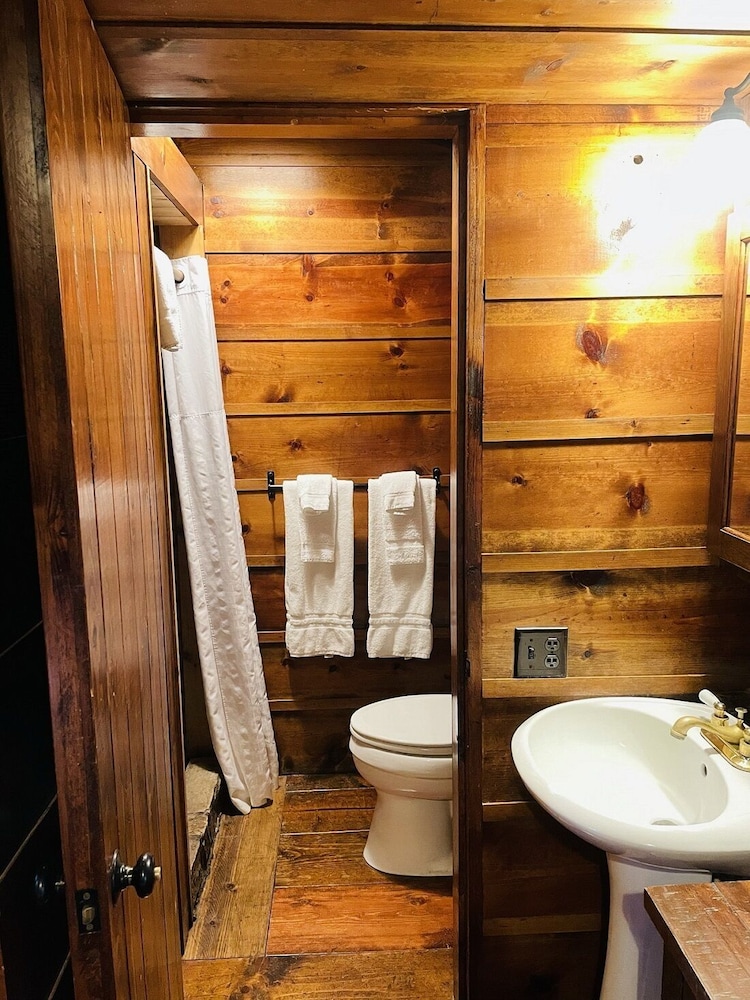 Drummond Island Resort