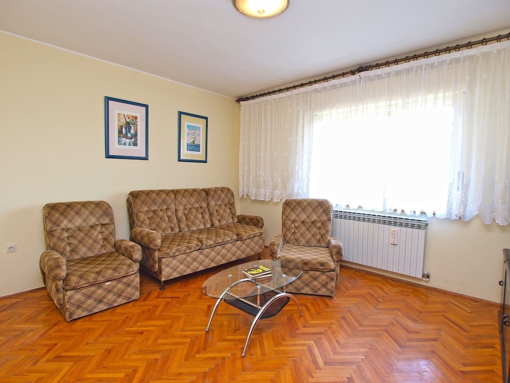 Apartment 1341 en Pula — lounge