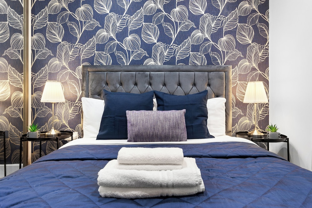 Charming 1-bed Apartment in London view 3