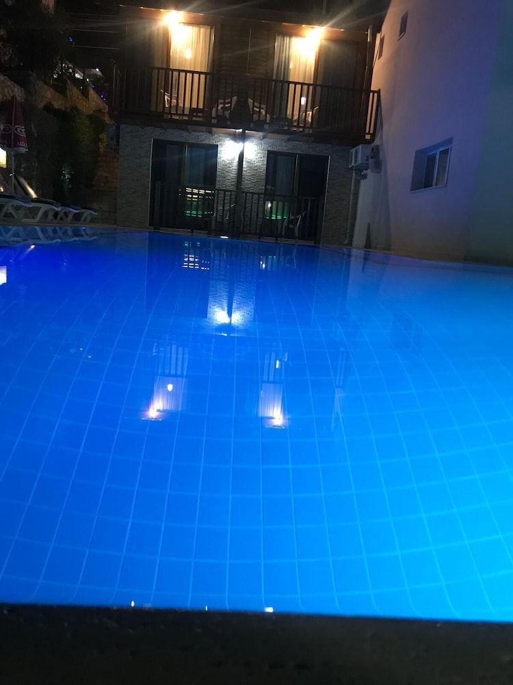 Mut Hotel