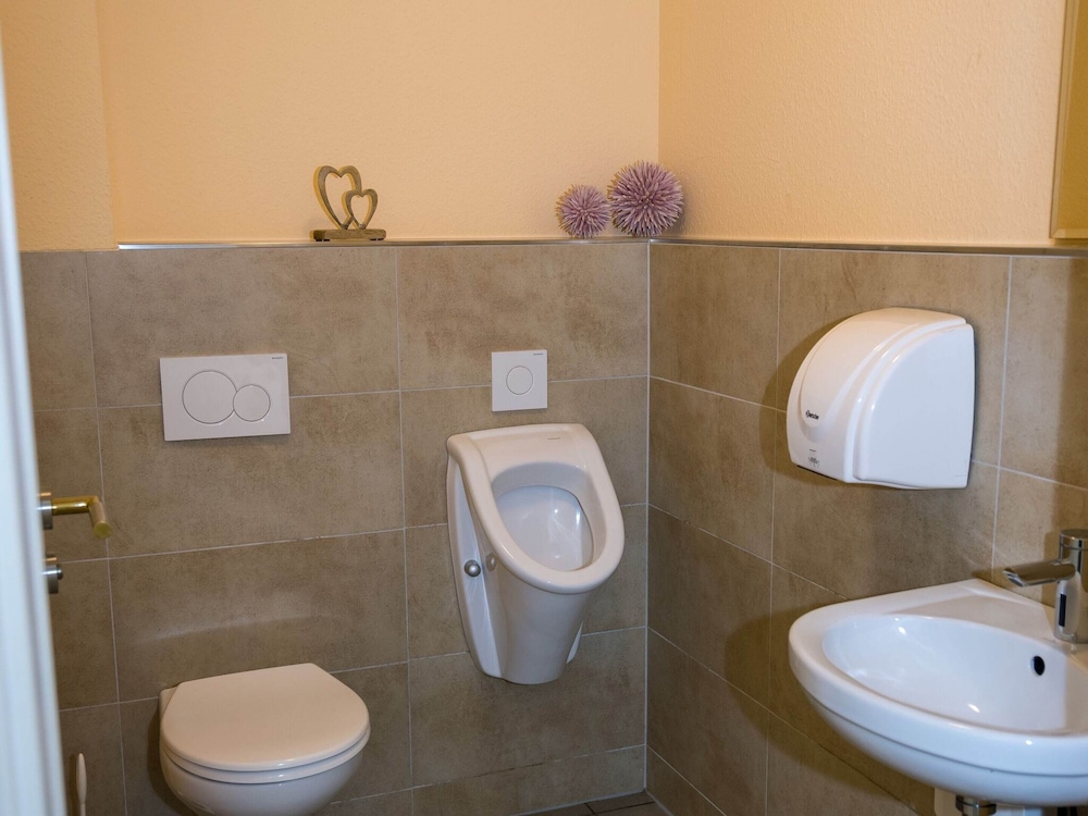 Large Apartment in the Beautiful Sauerland With Garden, Patio and Sauna