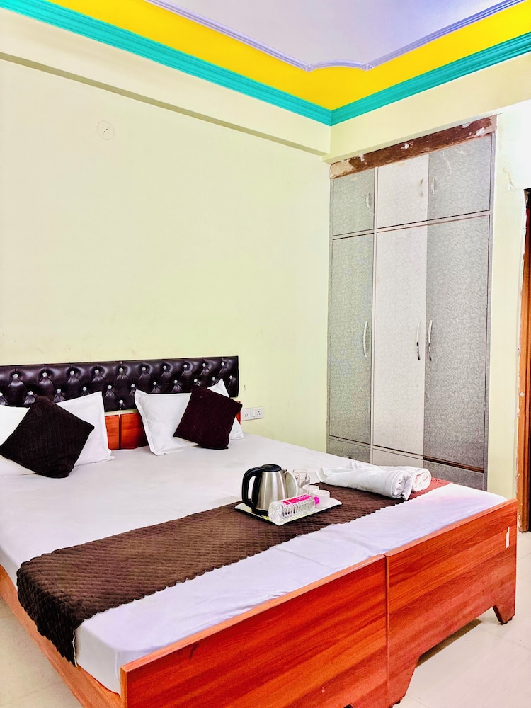Shivanya guest house