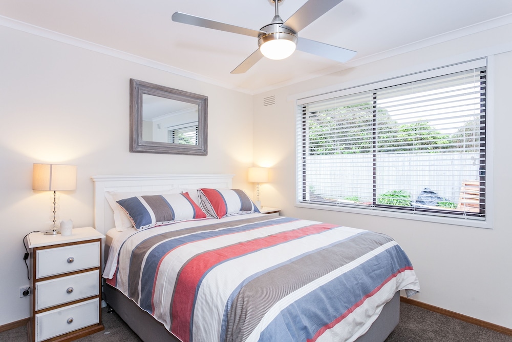 Beachfront Cottages Torquay