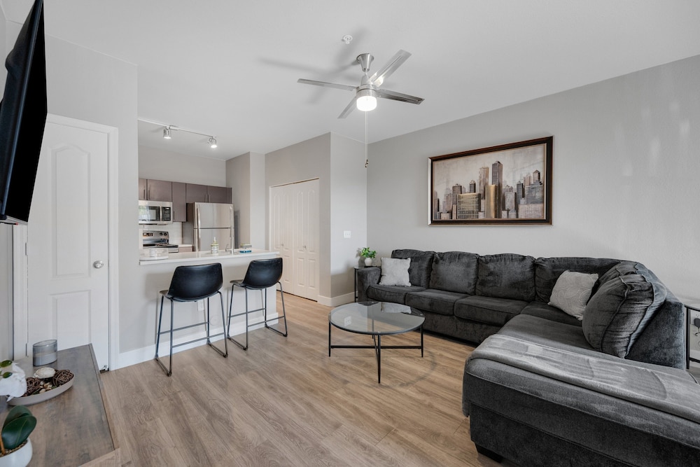 Central Relaxing 1br Phoenix Retreat Near Airport 1 Bedroom Apts