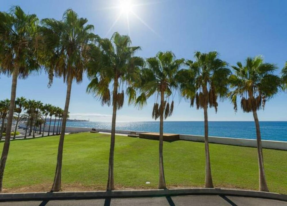 Villa With Heated Pool in Salobre