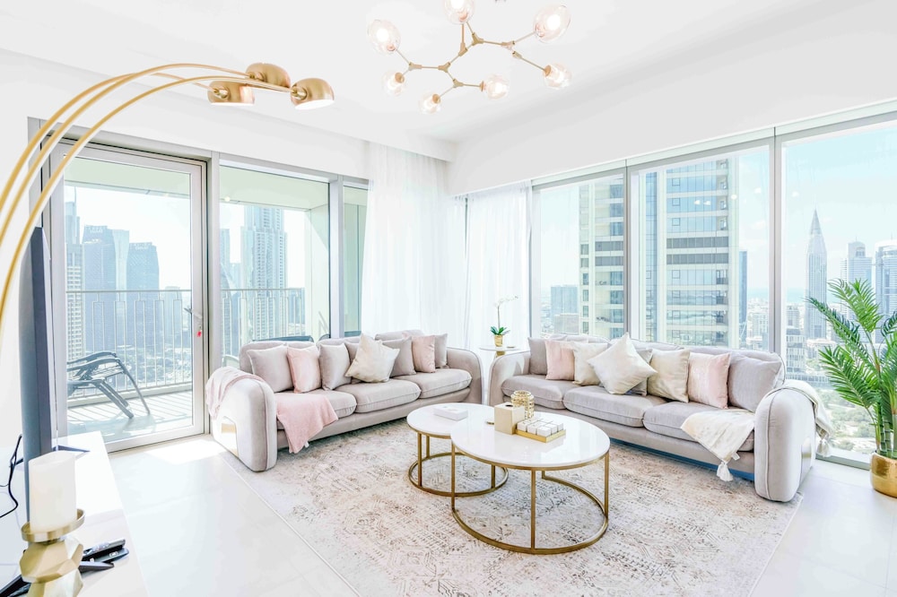 Downtown Views - Mint Stay