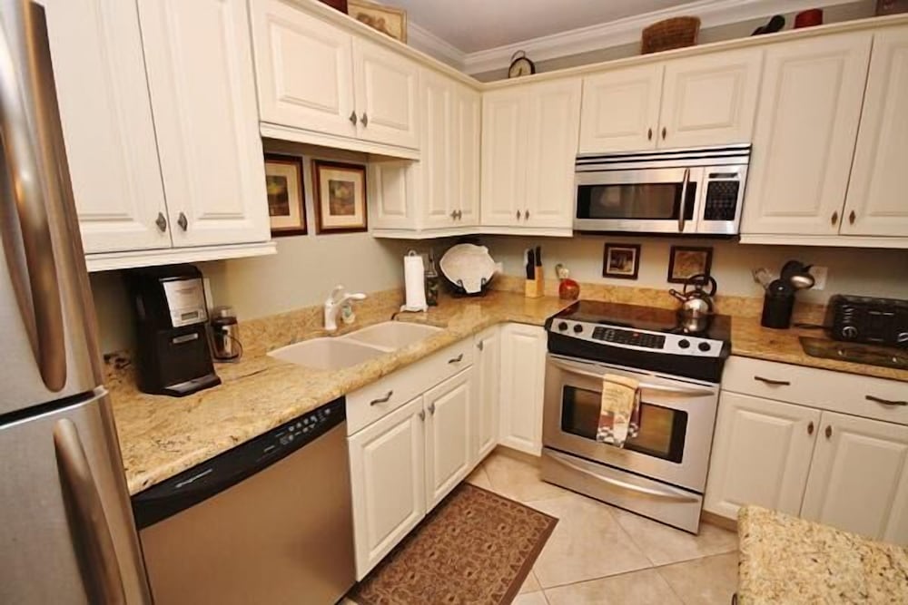 Sea Coast Gardens III 2 Bedroom Condo by Great Ocean Condos