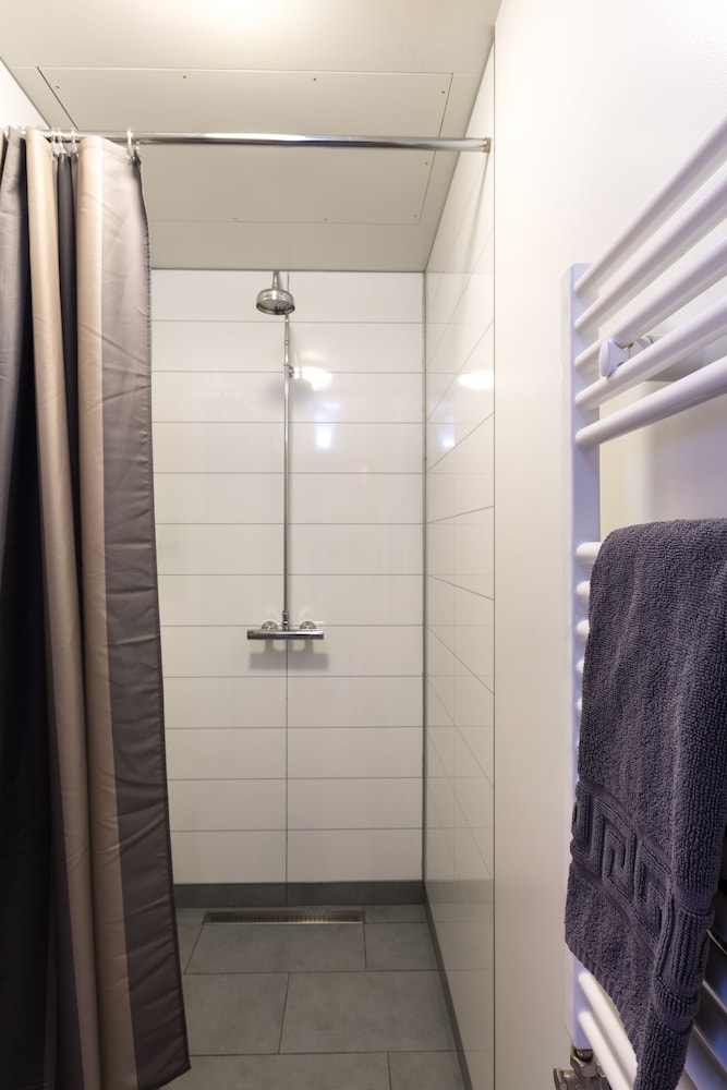 Guesthouse Garun, Skolavellir