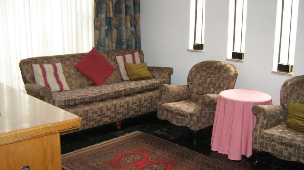 Bogadi B&B