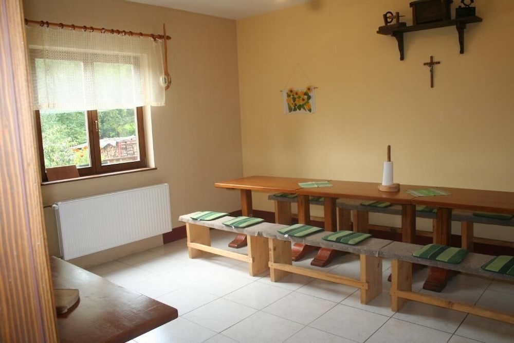 Hostel Flores in Zumberak eco-park view 2