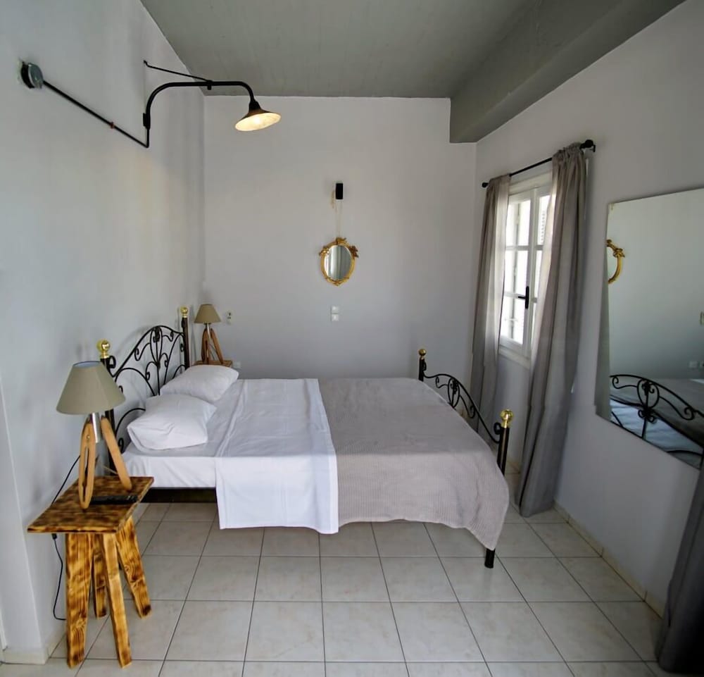 Axilleion Guest House