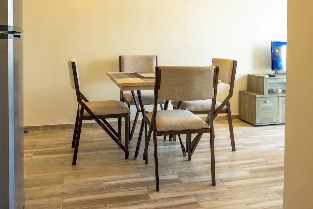 Cozy Apartment 2 Bedrooms Amenities
