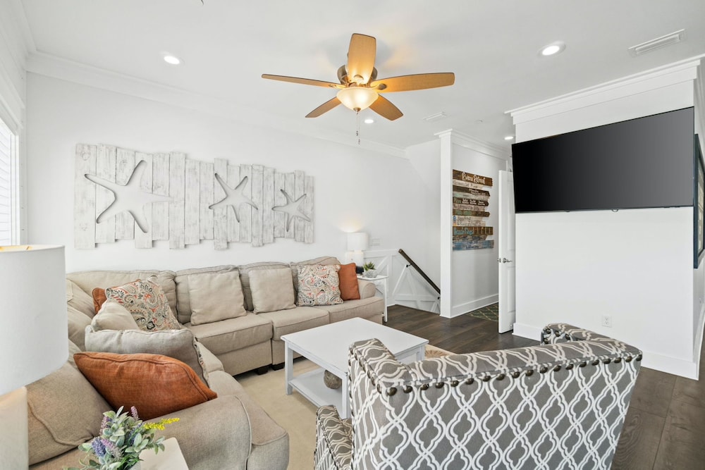 Beach House - Riviera Retreat by PHG