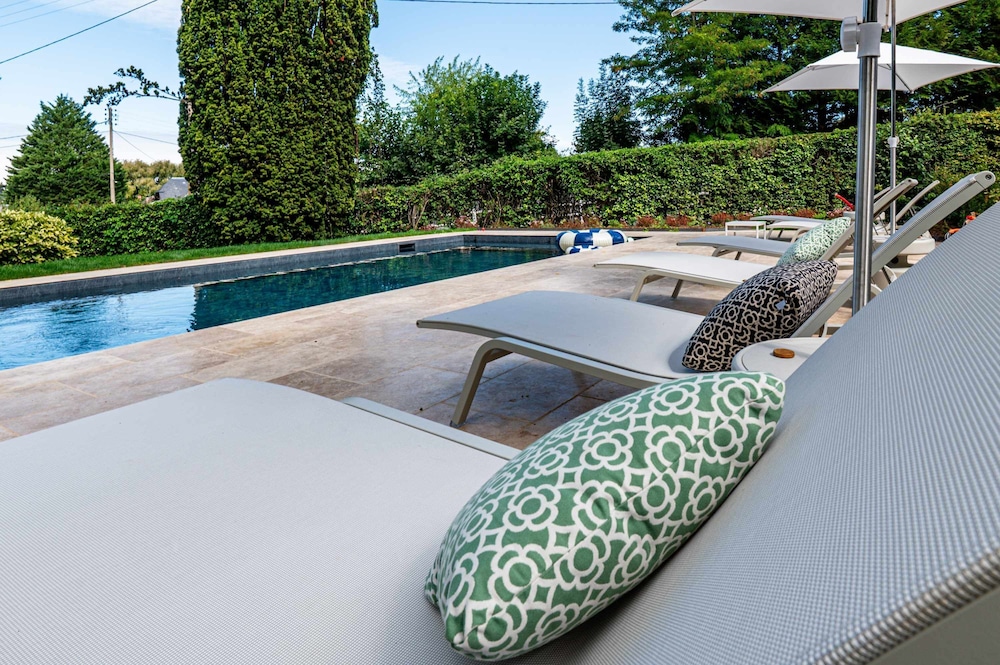 Villa des Reves Luxury in Villers Pool Jacuzzi Padel Court Close to Deauville