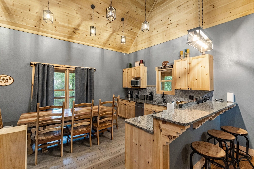 Pinewood Forest Walden's Creek Cabins