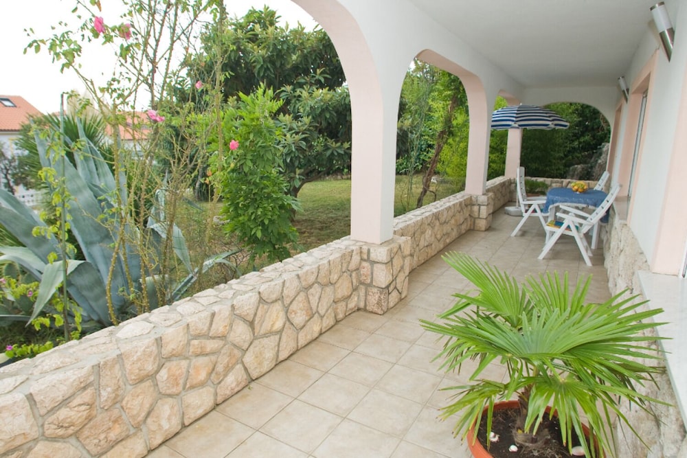 Photo 48