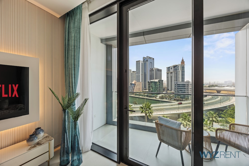 Luxury 1BR Address JBR Beachfront