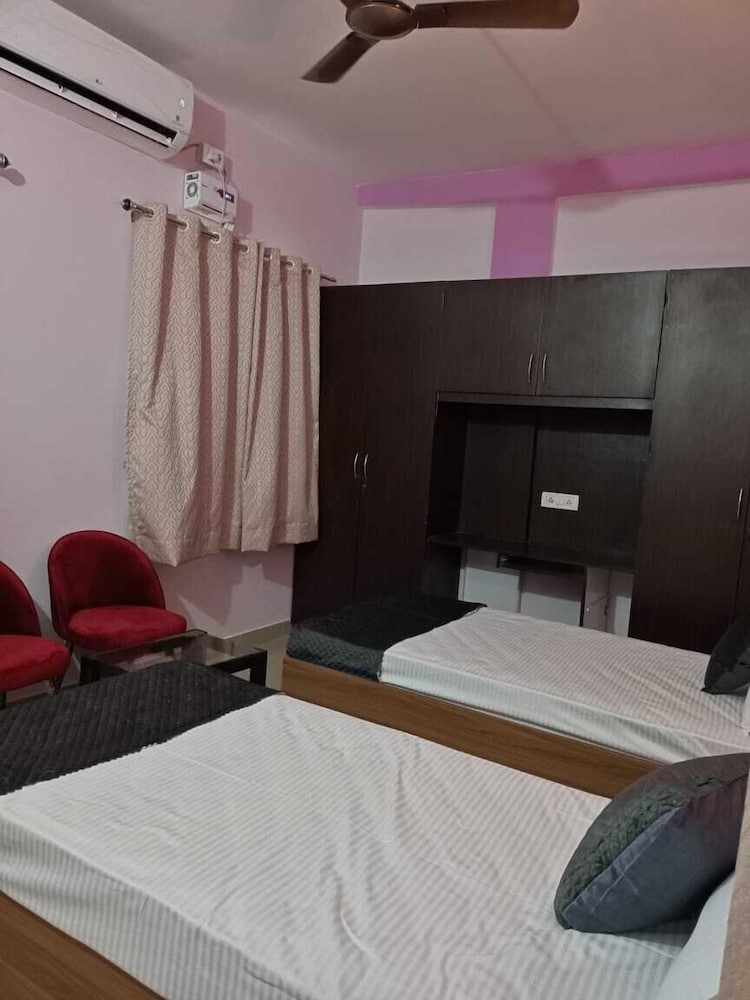 Gharaunda Homestay