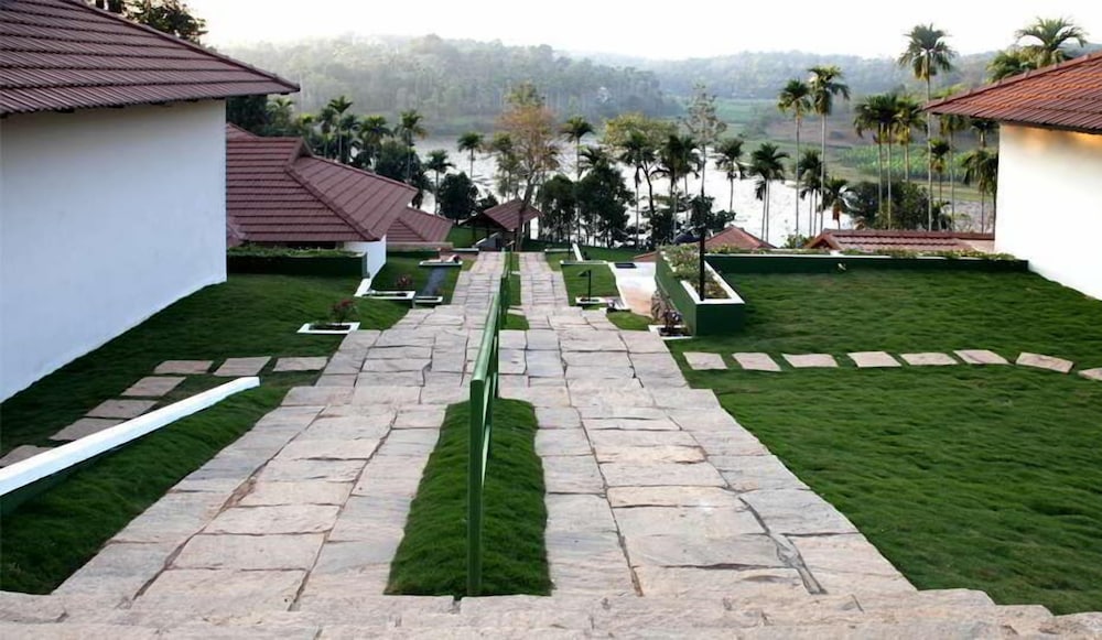The Wave Water Front Luxury Resort & Spa
