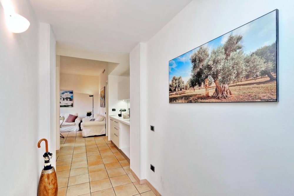 Unique Grand Trevi Fountain Apartment