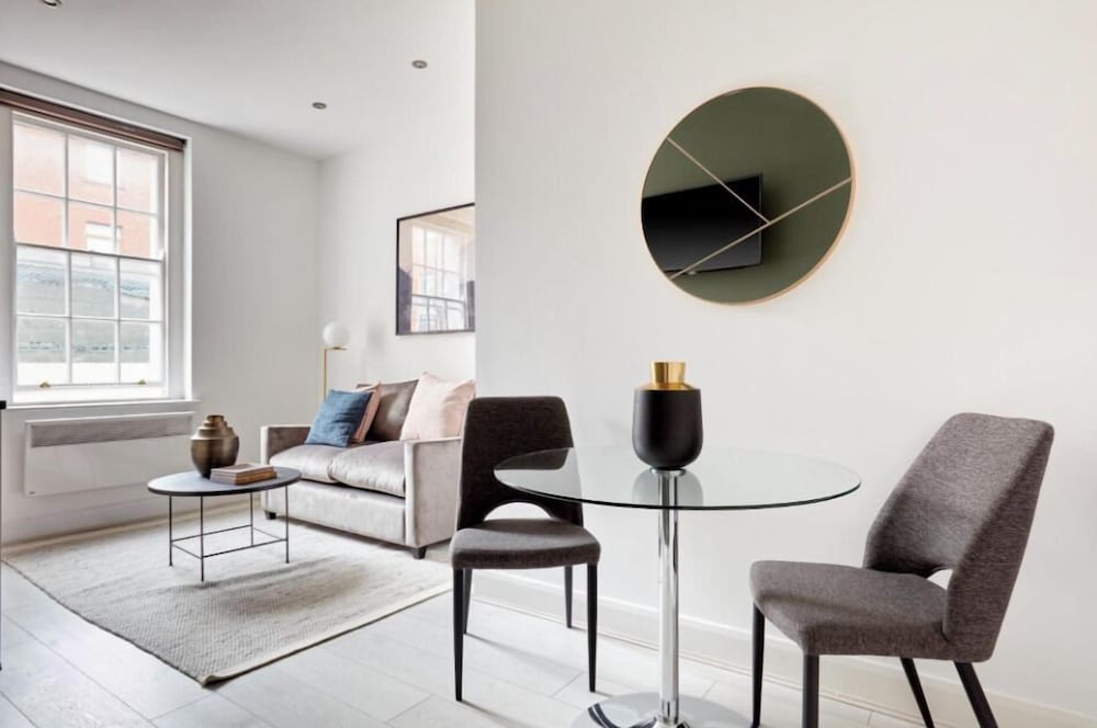 Dublin Central Suites