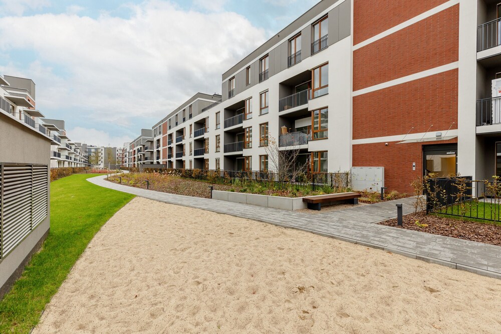 Sarmacka Apartment Warsaw by Renters view 4