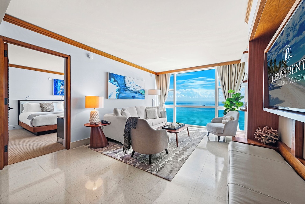 Luxury Vacation Rentals at Carillon Wellness Resort by LRMB