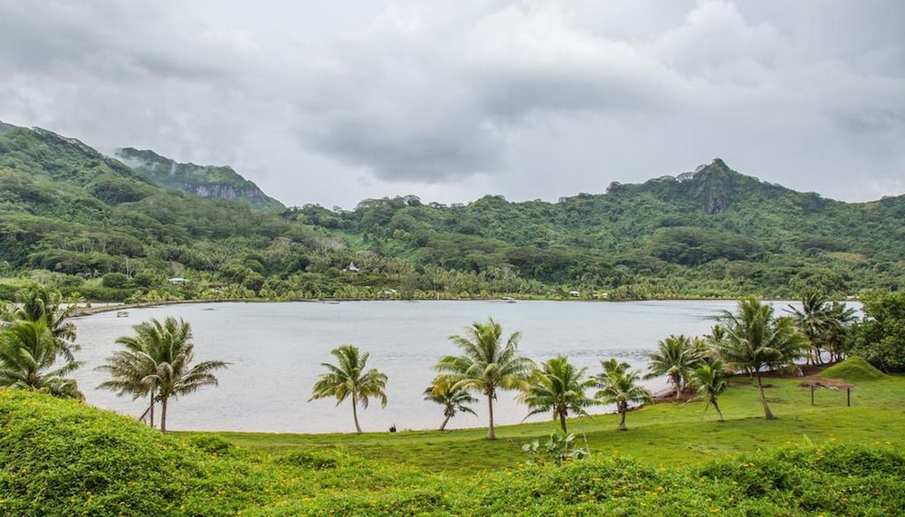 Huahine - Maroe Villa One