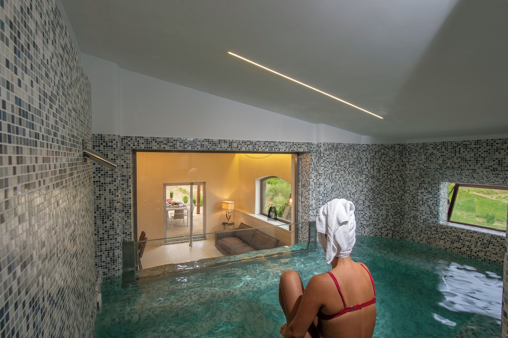 Villa Chianti With Pool Near The Vineyard