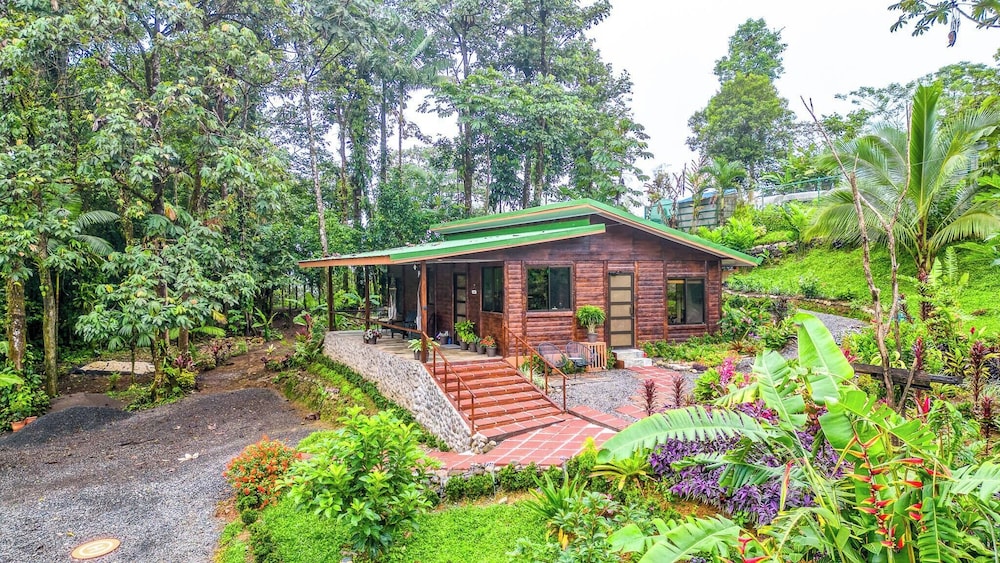Family Home - Pura Vidaville