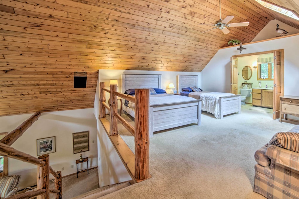 Riverfront Oconto Cabin w/ Fire Pit & Yard! view 2