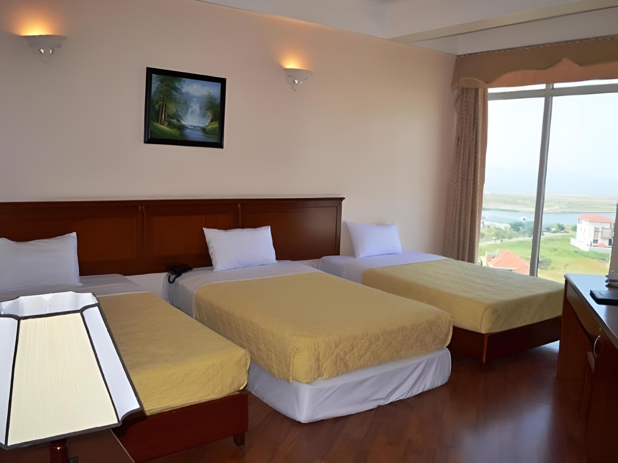 Crown Hotel