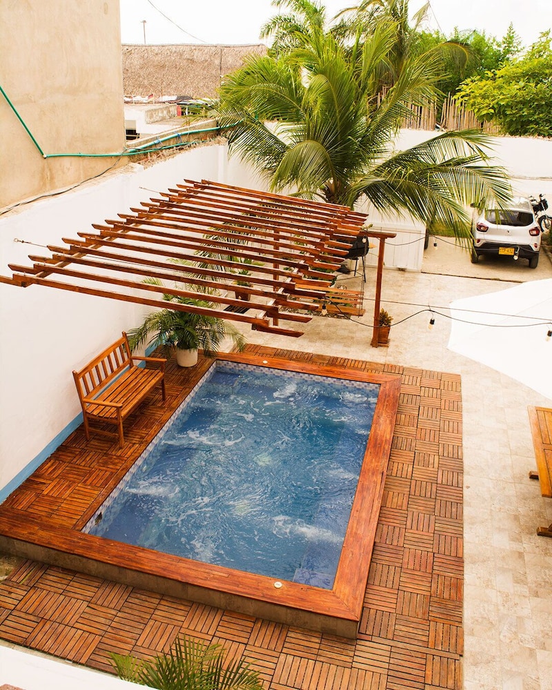 CASA DE PLAYA FRENTE AL MAR CON JACUZZI